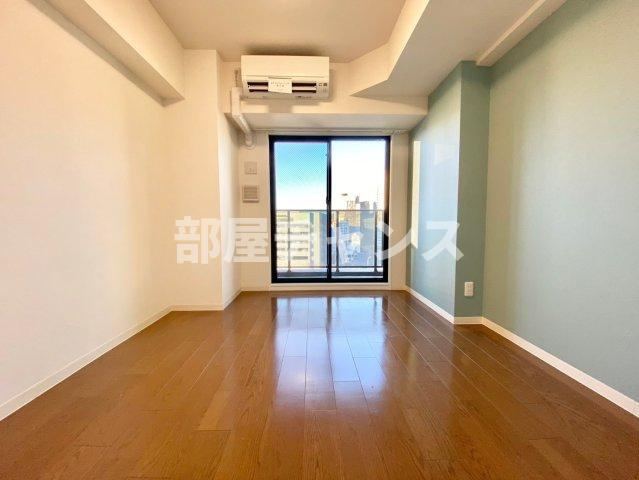 プレミアム大須の居間・リビング