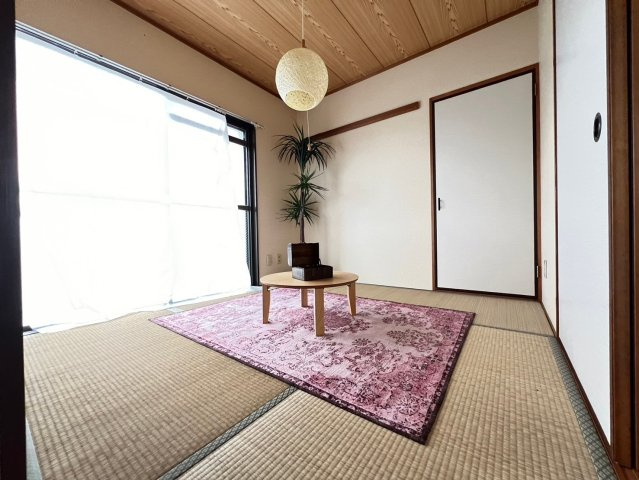 尾勝山ハイツの内装