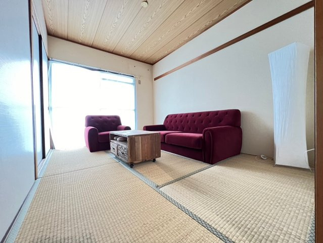 尾勝山ハイツの内装