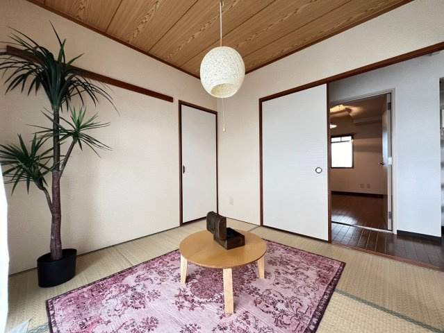尾勝山ハイツの寝室