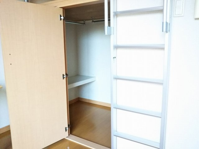 レオパレスさくらcの収納|画像9