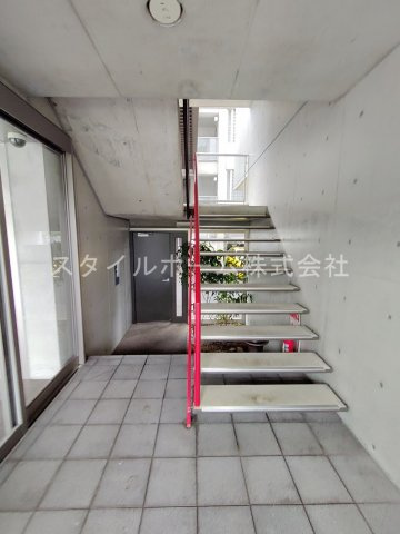 ＷＥＳＴ－２のロビー