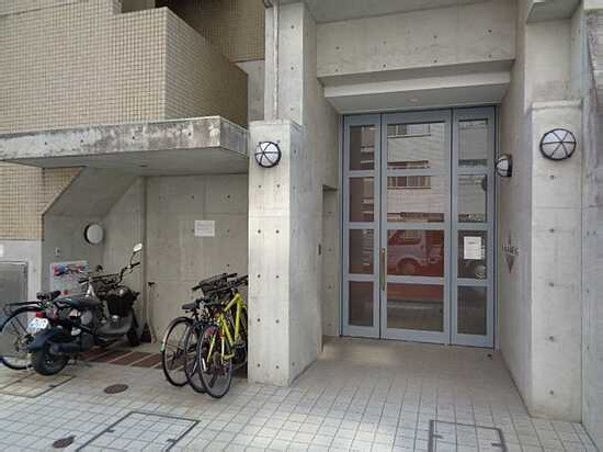 【エントランス】