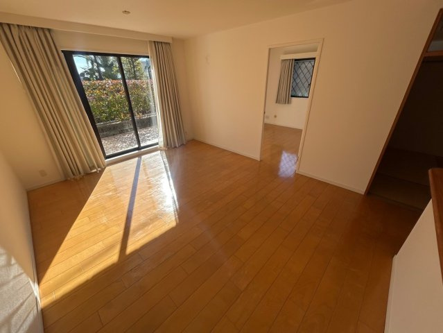 パレシェール芦屋東山の居間・リビング