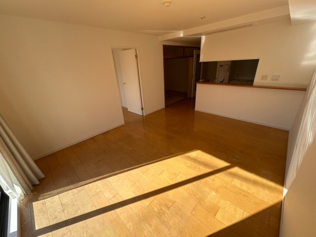 パレシェール芦屋東山の居間・リビング