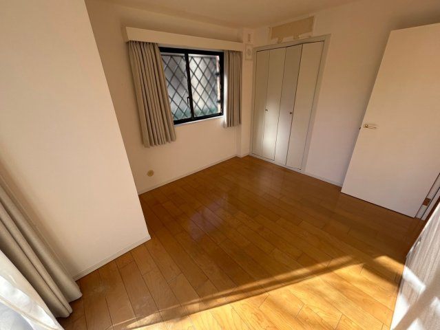 パレシェール芦屋東山の洋室