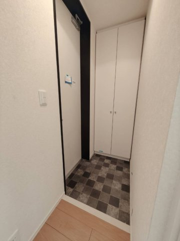 エスポワール柿の木坂の玄関|清掃前