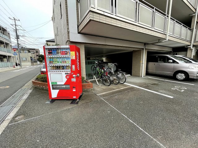 幕張本郷パレスェードのエントランス