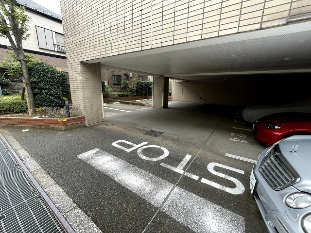幕張本郷パレスェードのエントランス