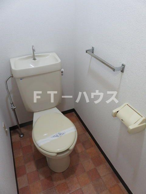 ニューエイト本郷第５のトイレ
