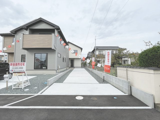 福島市八木田１期　Erde-エルデ-　全２棟の駐車場