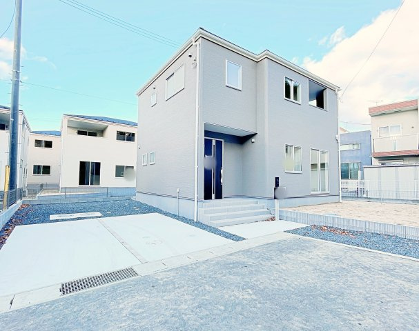 二本松市油井第5　Livele Garden　全13棟の前面道路含む現地写真