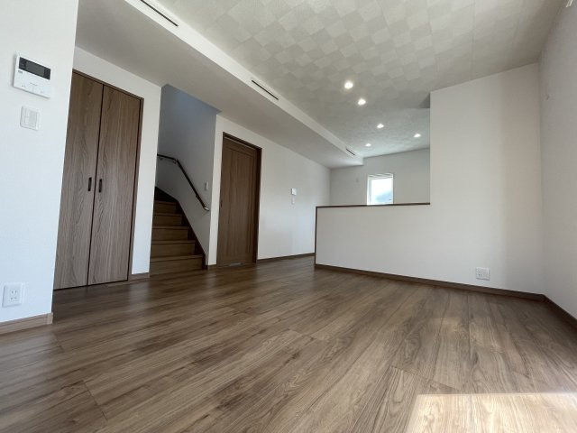 未入居戸建・建売　福島市郷野目　Life Quality　全1棟の居間・リビング