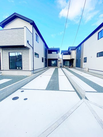新築戸建・建売　福島市黒岩１期　priSUMA　全4棟の前面道路含む現地写真