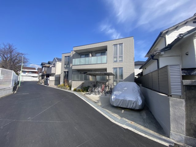 RESIDENCE　CEEDS　Ⅰの外観|南西から見た外観です！