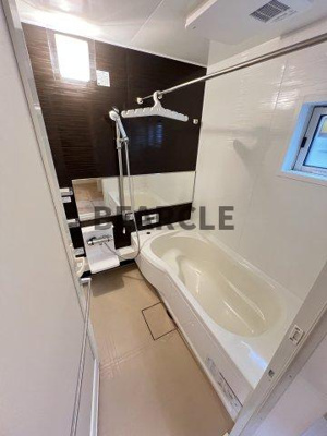 【浴室】 | メゾンアンソレイユ