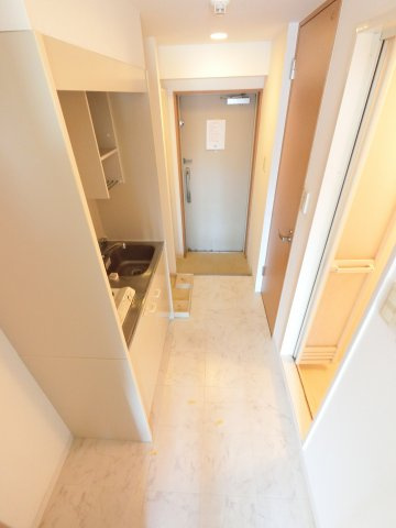 プライマル西船橋の玄関