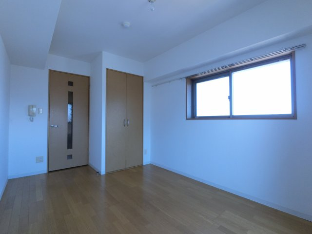 プライマル西船橋の居間・リビング