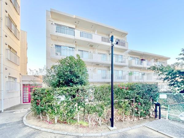 横浜市鶴見区東寺尾１丁目の中古マンションの外観|周辺は落ち着いた街並み。
是非一度、現地へお越しください。
