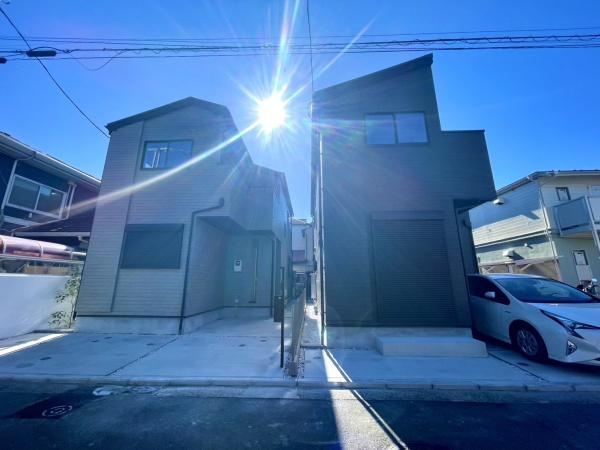 横浜市戸塚区品濃町の新築一戸建の前面道路含む現地写真|是非一度、現地へお越しください。 
ご自宅までの送迎もいたします