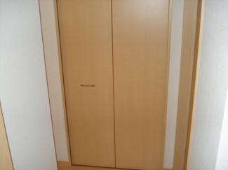 【内装】 | チェリーヒルズ | 廊下収納