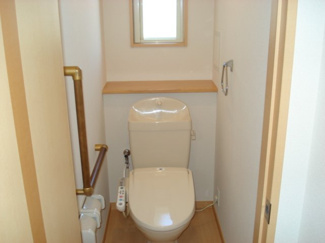 【トイレ】 | チェリーヒルズ | シャワー付トイレ