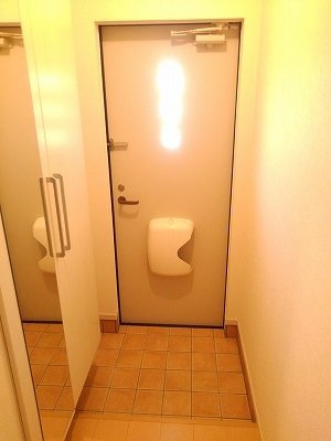 サンヒルズ・ＴＳの玄関|シューズボックス付きの玄関です☆