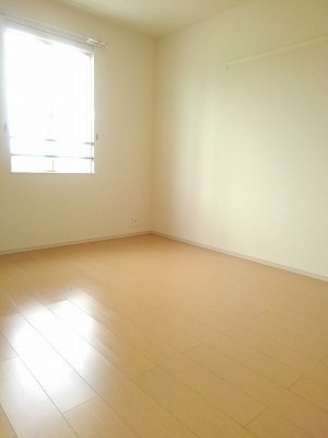 サンヒルズ・ＴＳの寝室|クローゼット付の寝室です☆