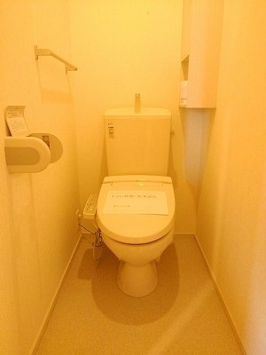 サンヒルズ・ＴＳのトイレ|嬉しい温水洗浄便座付き♪