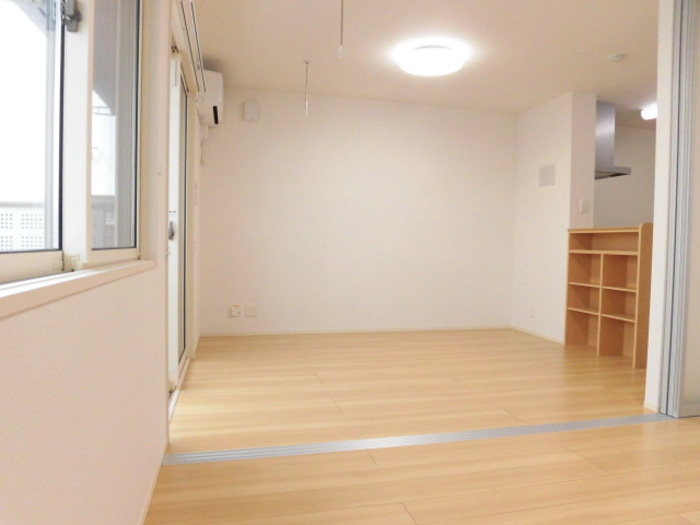 アーバンハイツ３０ Ｂ棟の居間・リビング|LDK