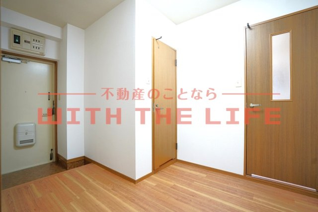 アーニスト野中【キャッシュバック対象物件】の玄関|シンプルで使いやすい玄関です