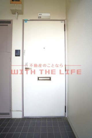 アーニスト野中【キャッシュバック対象物件】の玄関|シンプルで使いやすい玄関です