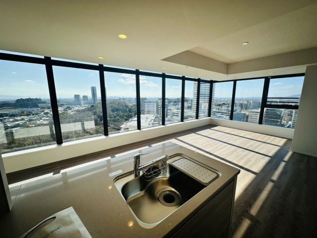 Brillia Tower箕面船場　TOP OF THE HILLのキッチン|お料理しやすいキッチンです