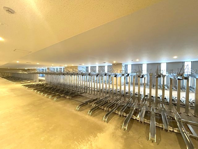 Brillia Tower箕面船場　TOP OF THE HILLのその他共用部分|駐輪スペースです