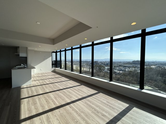 Brillia Tower箕面船場　TOP OF THE HILLの居間・リビング|おしゃれなリビングです