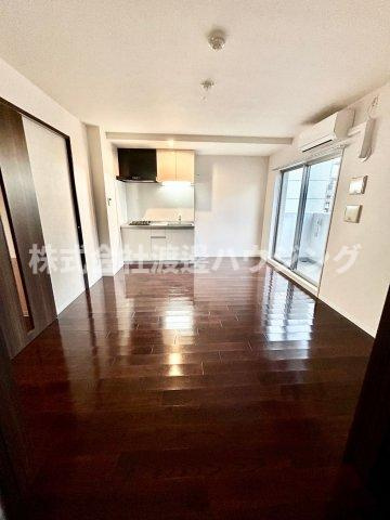 サンシティーグランデの居間・リビング