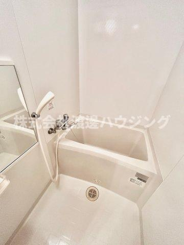 ロイヤルコート千里山の浴室