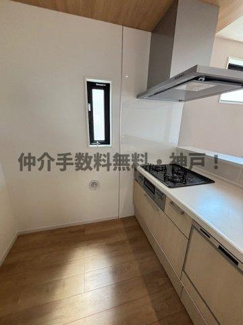 【キッチン】 | 神戸市垂水区馬場通　新築戸建　仲介手数料無料！ | キッチンでお料理をお楽しみください