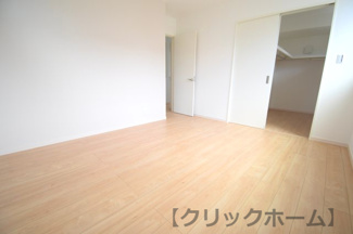 【収納】 | 呉市焼山中央5丁目【太陽光発電設置】全2区画　NO1 | 2階　洋室×3　収納付きでお部屋がスッキリ広く使えます。