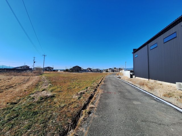 高崎市元島名町売土地 ④号地の前面道路含む現地写真
