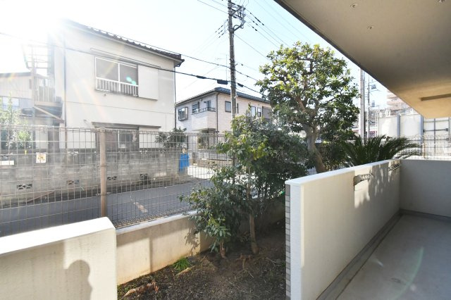 ライオンズマンション桶川のバルコニー| NEXTplusは購入時はもちろん、購入後も無理のないご計画で検討いただけますようサポート致します。
気になる事、不安な事などございましたら、是非お気軽にご相談下さいませ。