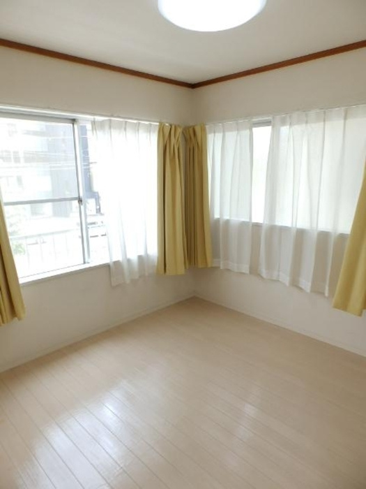 コーポ田野下の洋室|４．５帖洋室