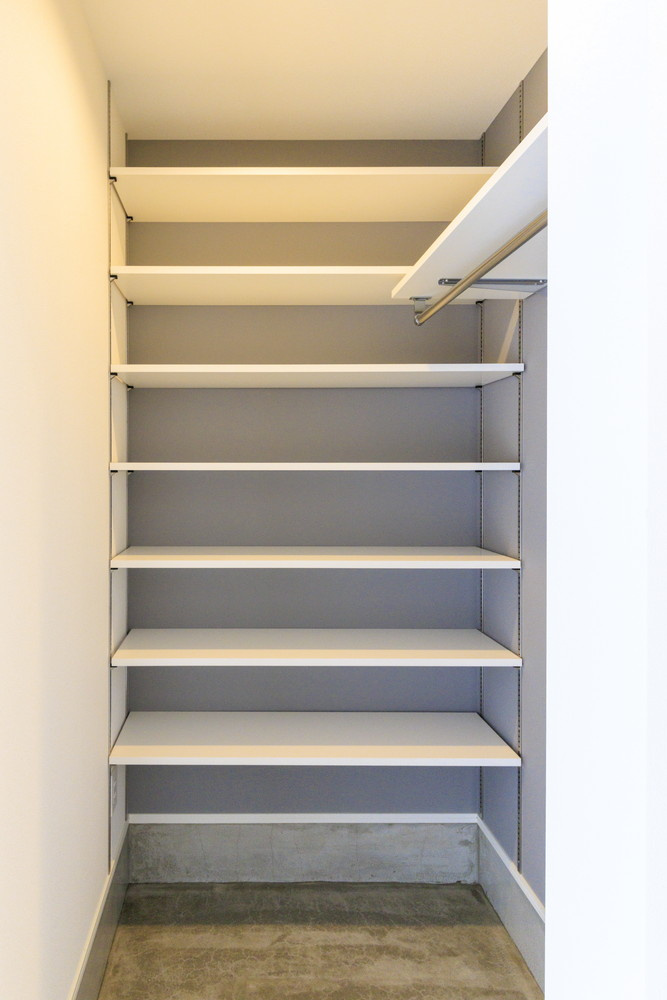 芝樋ノ爪1丁目戸建の収納