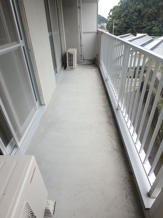 井上ハイツのバルコニー|バルコニー