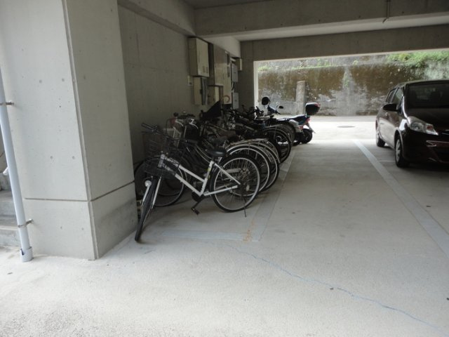 井上ハイツのその他共用部分|駐輪場