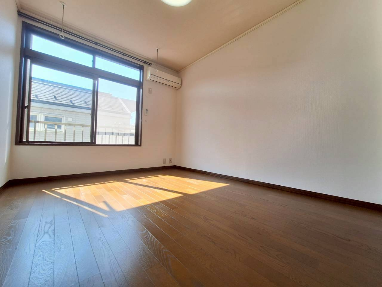 シティハイム　ブランシュの居間・リビング|★きれいなフローリング6帖★