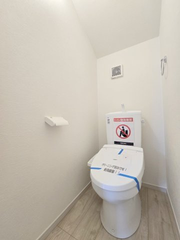 羽村市羽加美1丁目　全１棟のトイレ