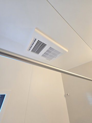 羽村市羽加美1丁目　全１棟の浴室