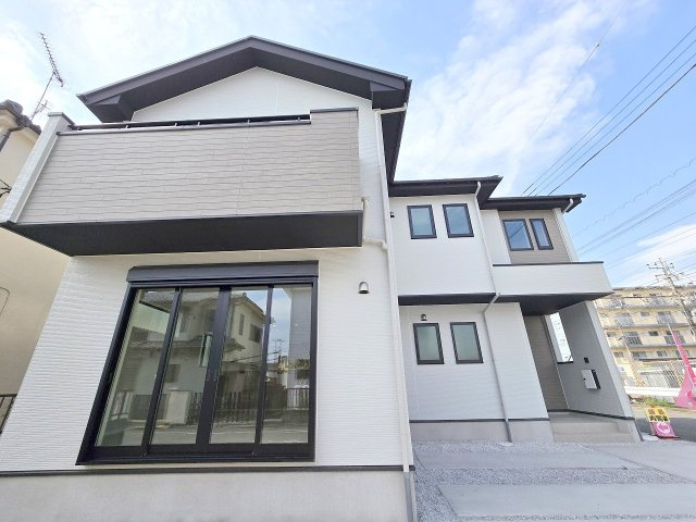 羽村市羽加美1丁目　全１棟の外観