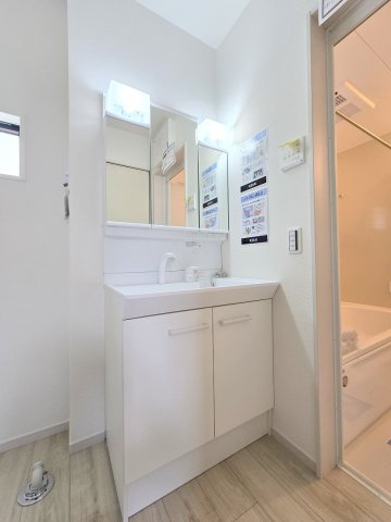 羽村市羽加美1丁目　全１棟の独立洗面台